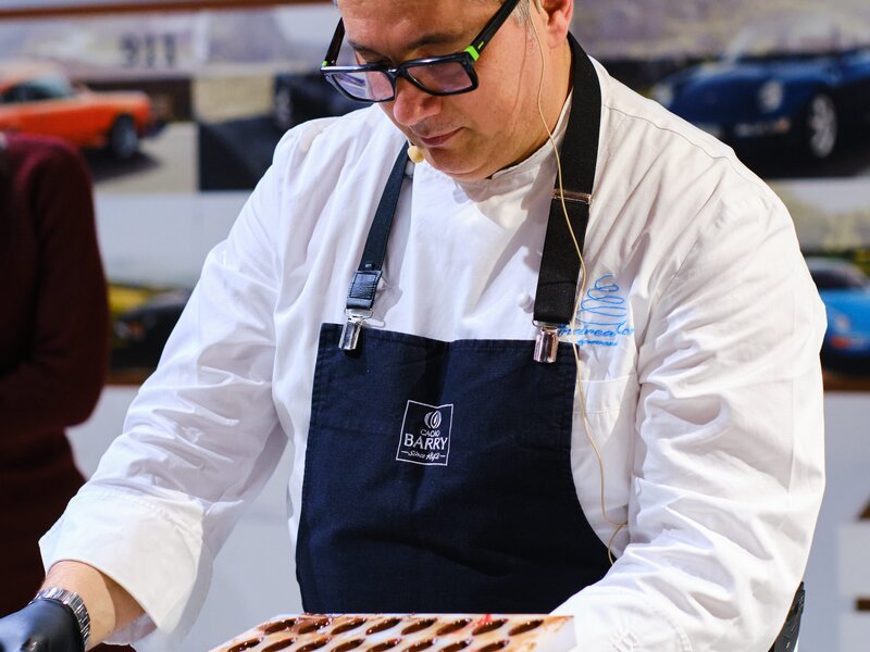 Chocolate Lab with Pastrychef - Valentine's Day