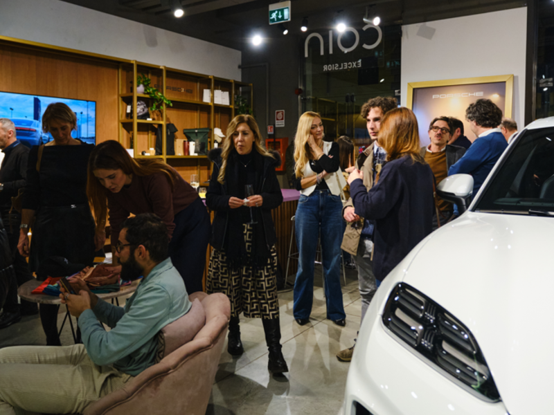 Cocktail Party. @Porsche Temporary Store.