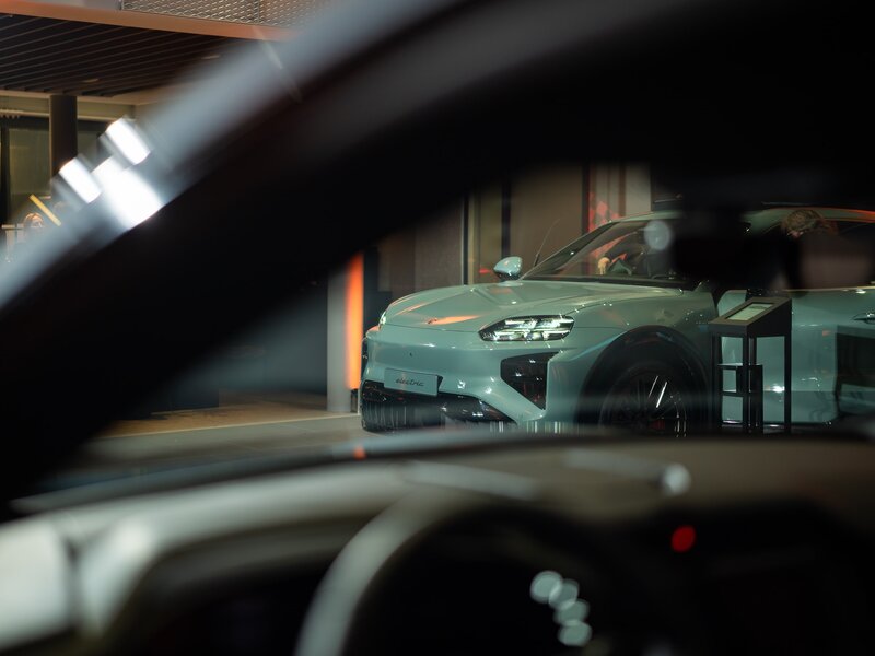 Exclusive Preview Cayenne Electric | Centro Porsche Roma Nord