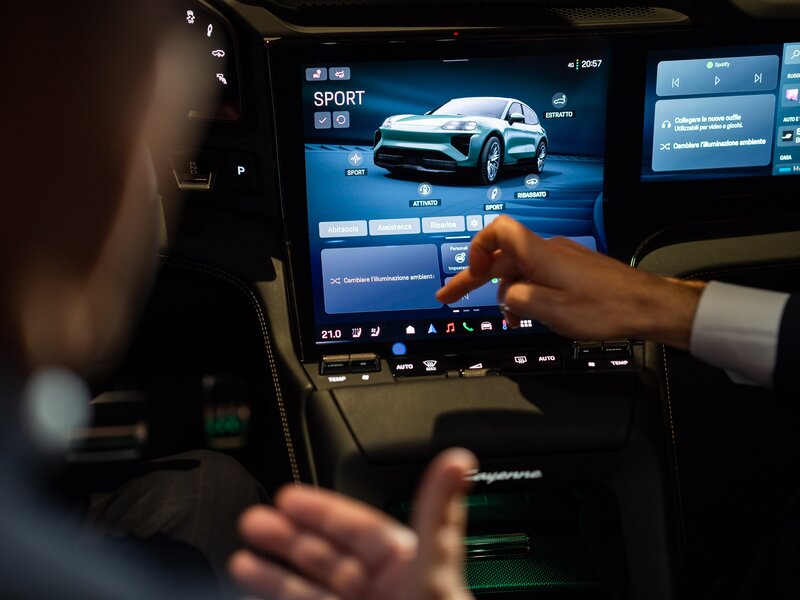 Exclusive Preview Cayenne Electric | Centro Porsche Roma Nord