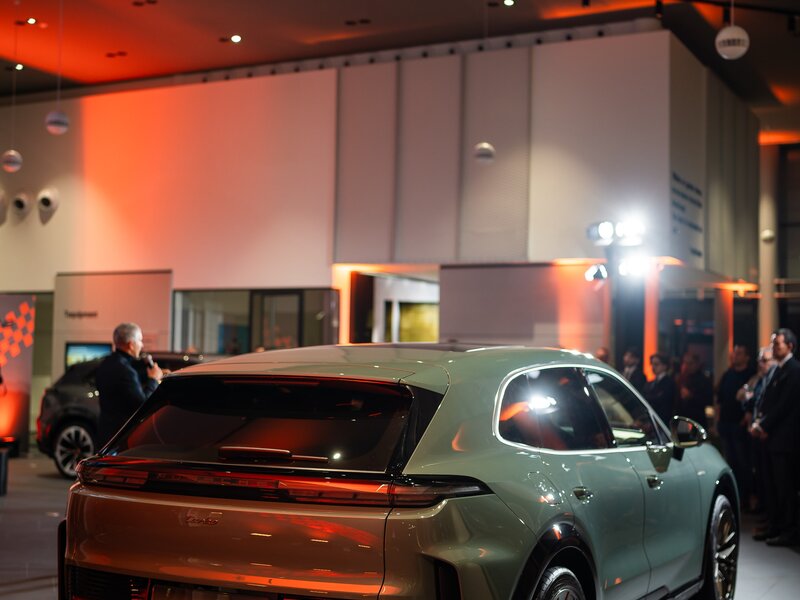 Exclusive Preview Cayenne Electric | Centro Porsche Roma Nord