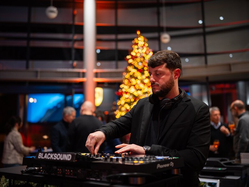 Exclusive Preview Cayenne Electric | Centro Porsche Roma Nord