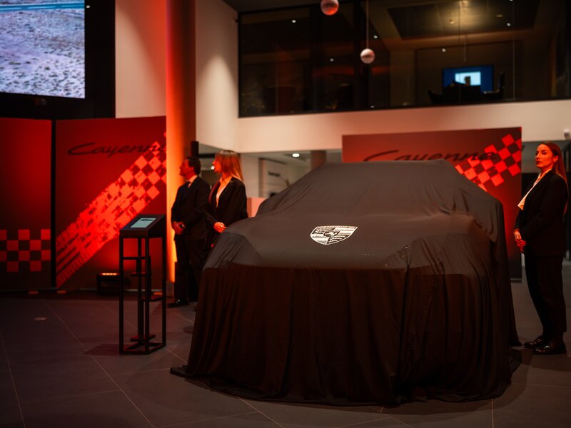 Exclusive Preview Cayenne Electric | Centro Porsche Roma Nord