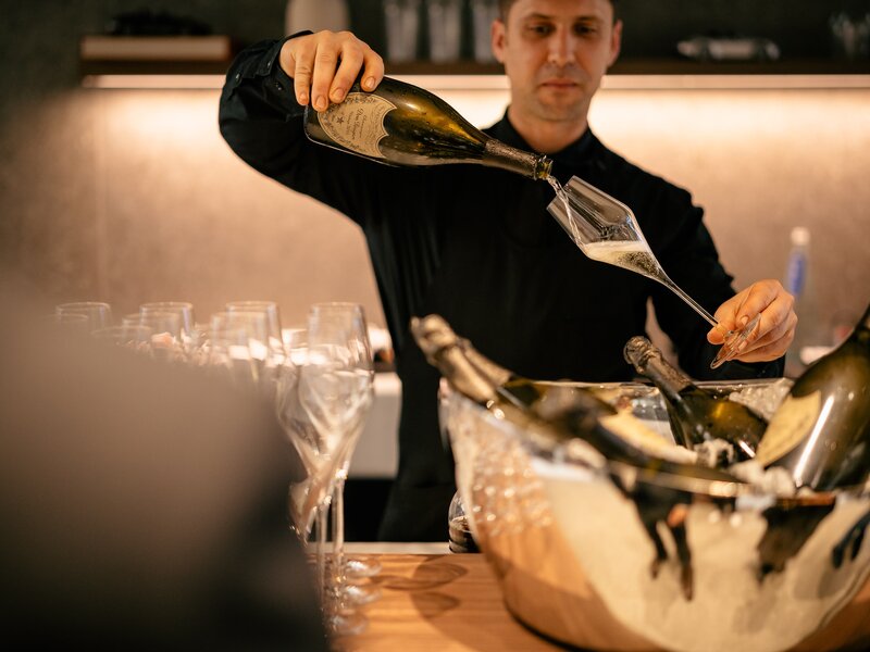 Tasting Night - Champagne & Caviale | Centro Porsche Roma Nord