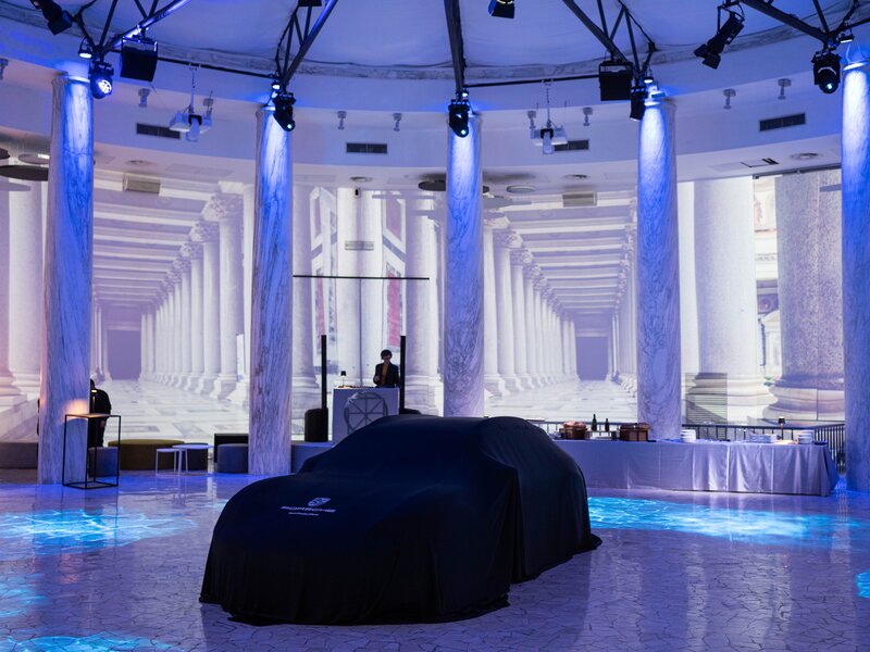 The New Taycan @Salone delle colonne