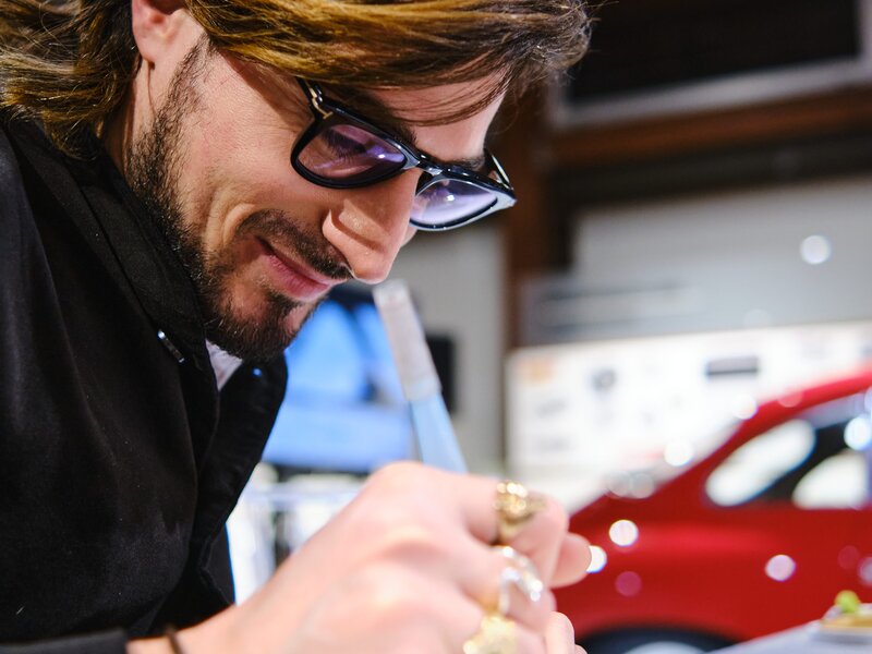 Tra arte e velocità: ritratti in movimento